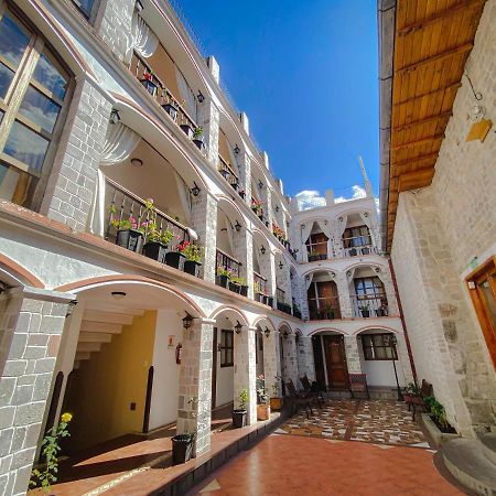 Golden Rest Latacunga Otel Dış mekan fotoğraf