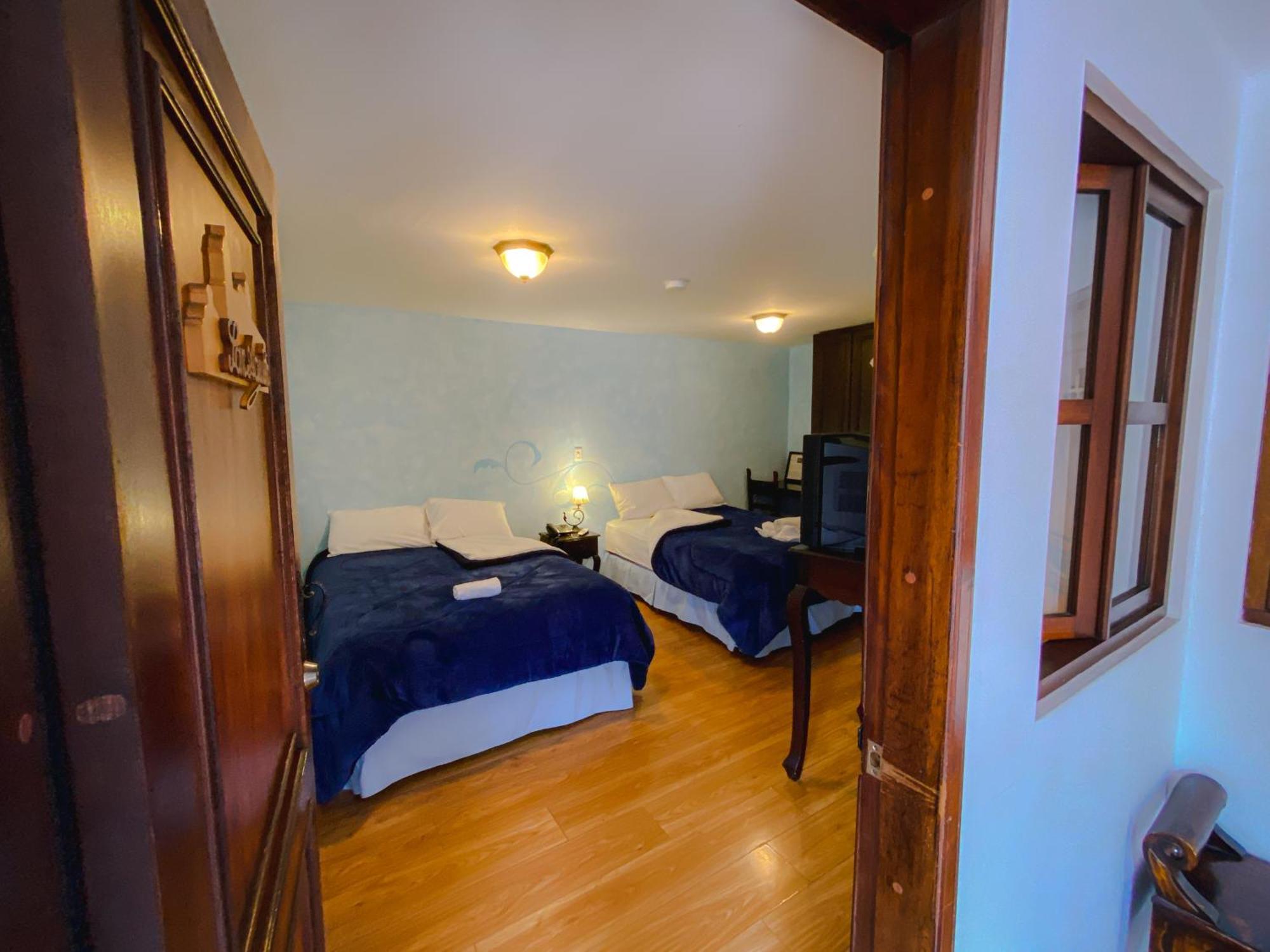 Golden Rest Latacunga Otel Dış mekan fotoğraf