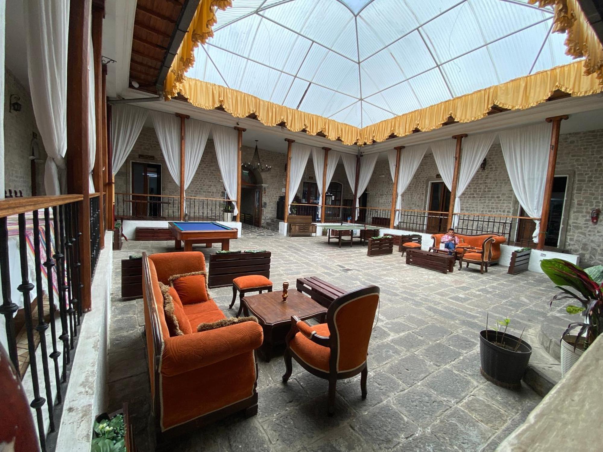 Golden Rest Latacunga Otel Dış mekan fotoğraf