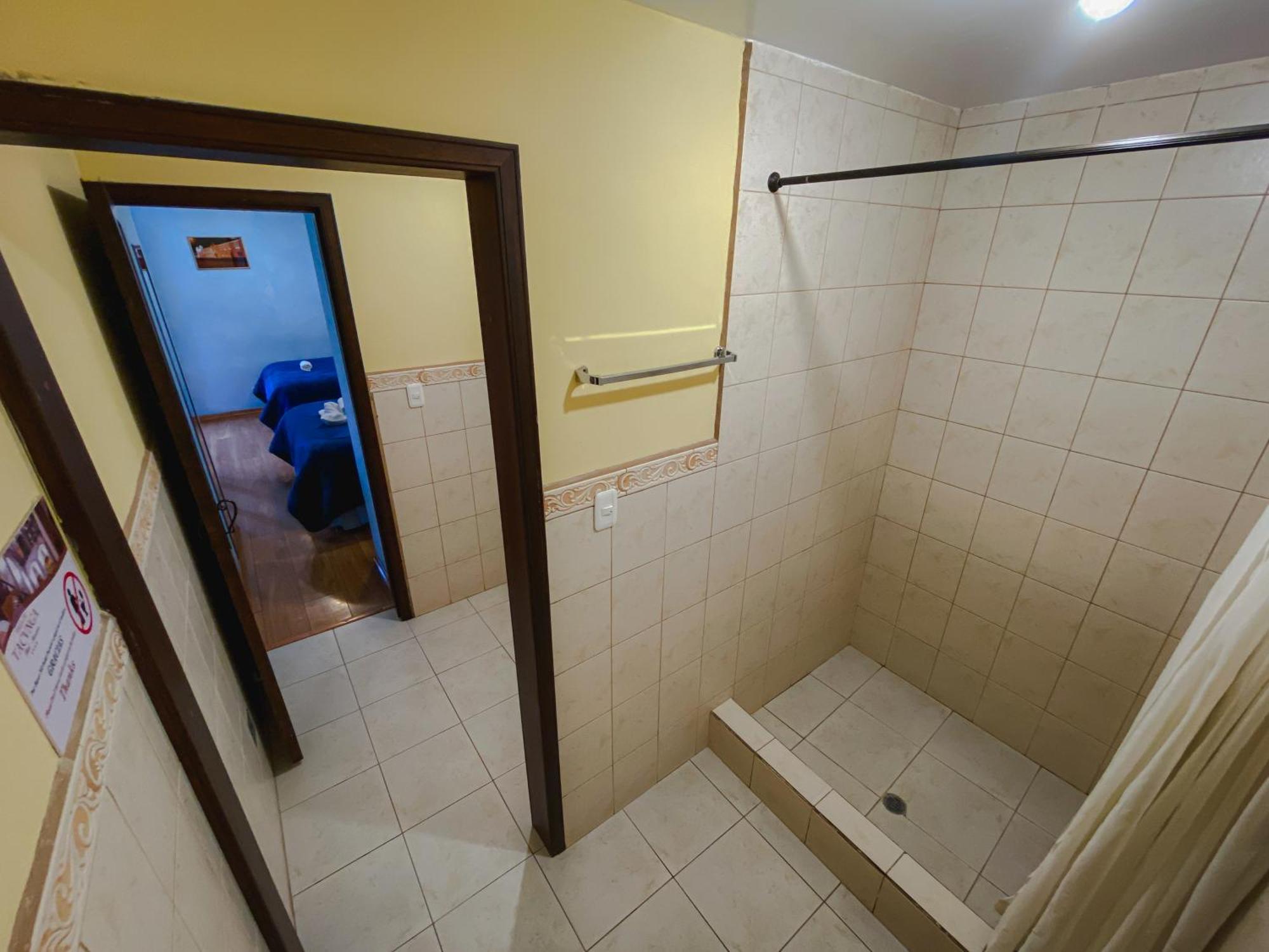 Golden Rest Latacunga Otel Oda fotoğraf