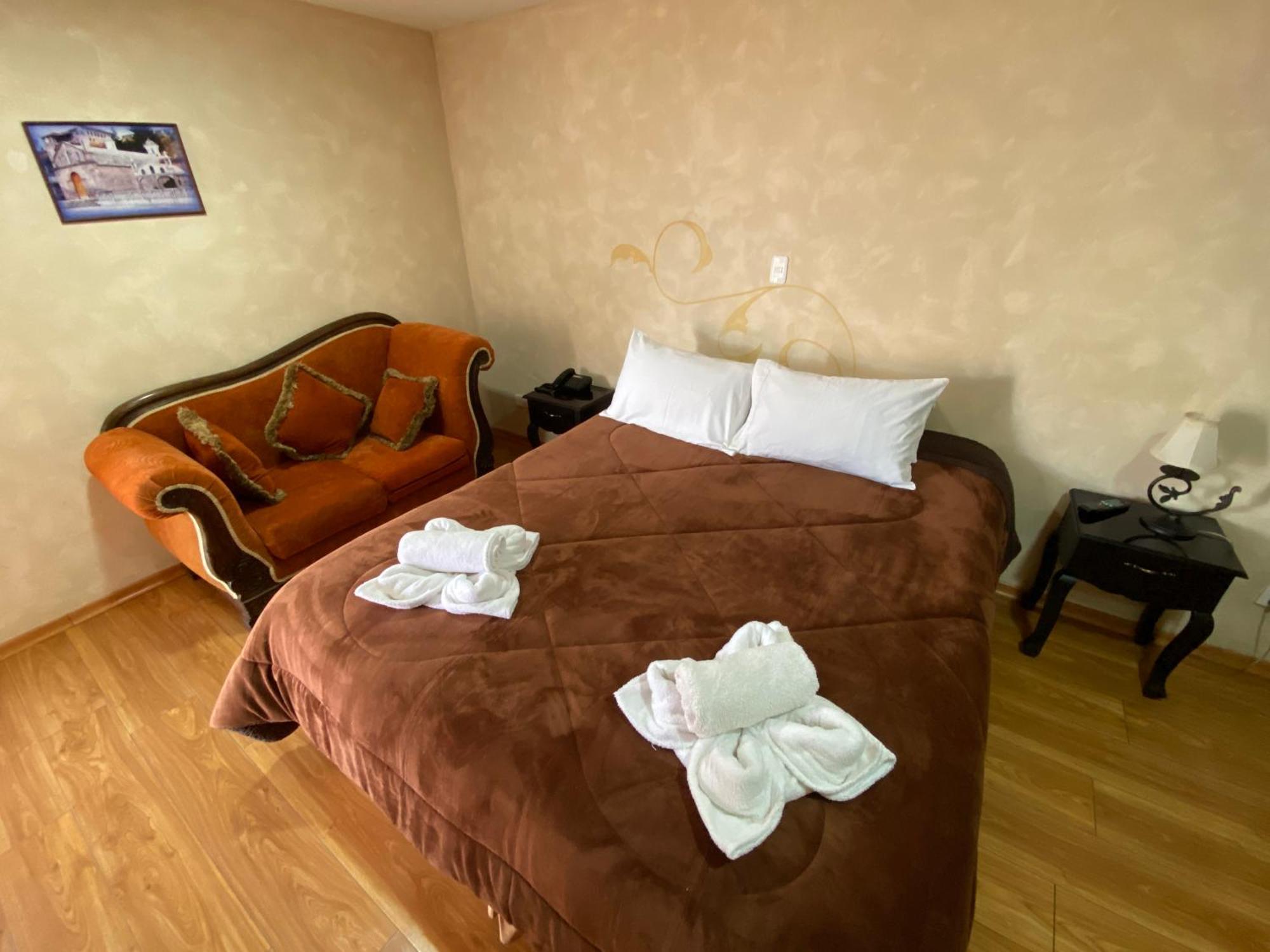 Golden Rest Latacunga Otel Dış mekan fotoğraf