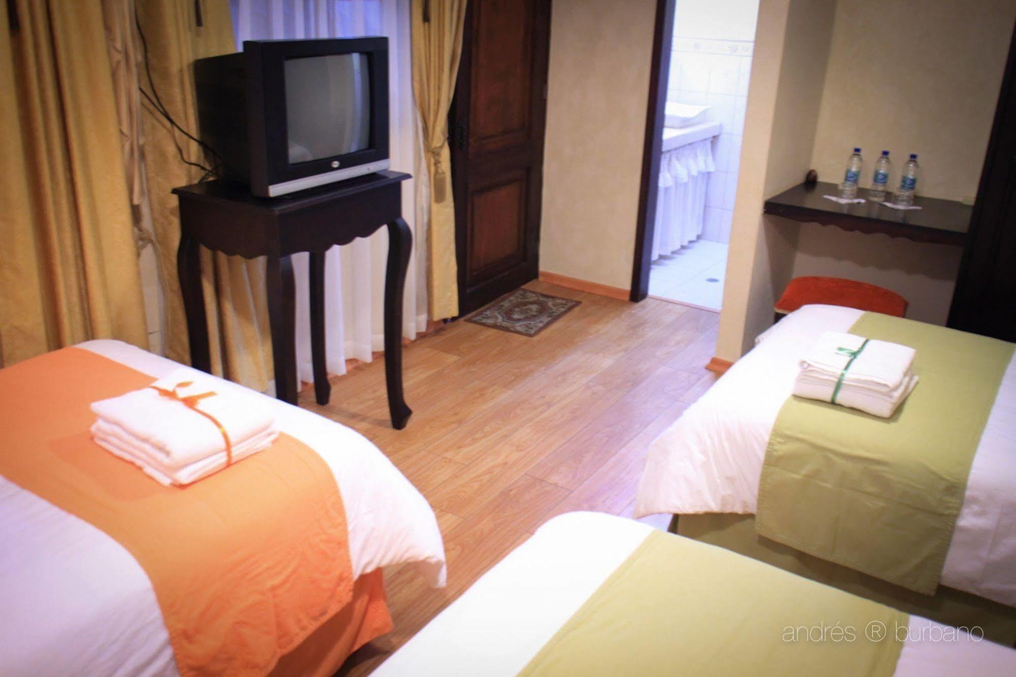 Golden Rest Latacunga Otel Dış mekan fotoğraf