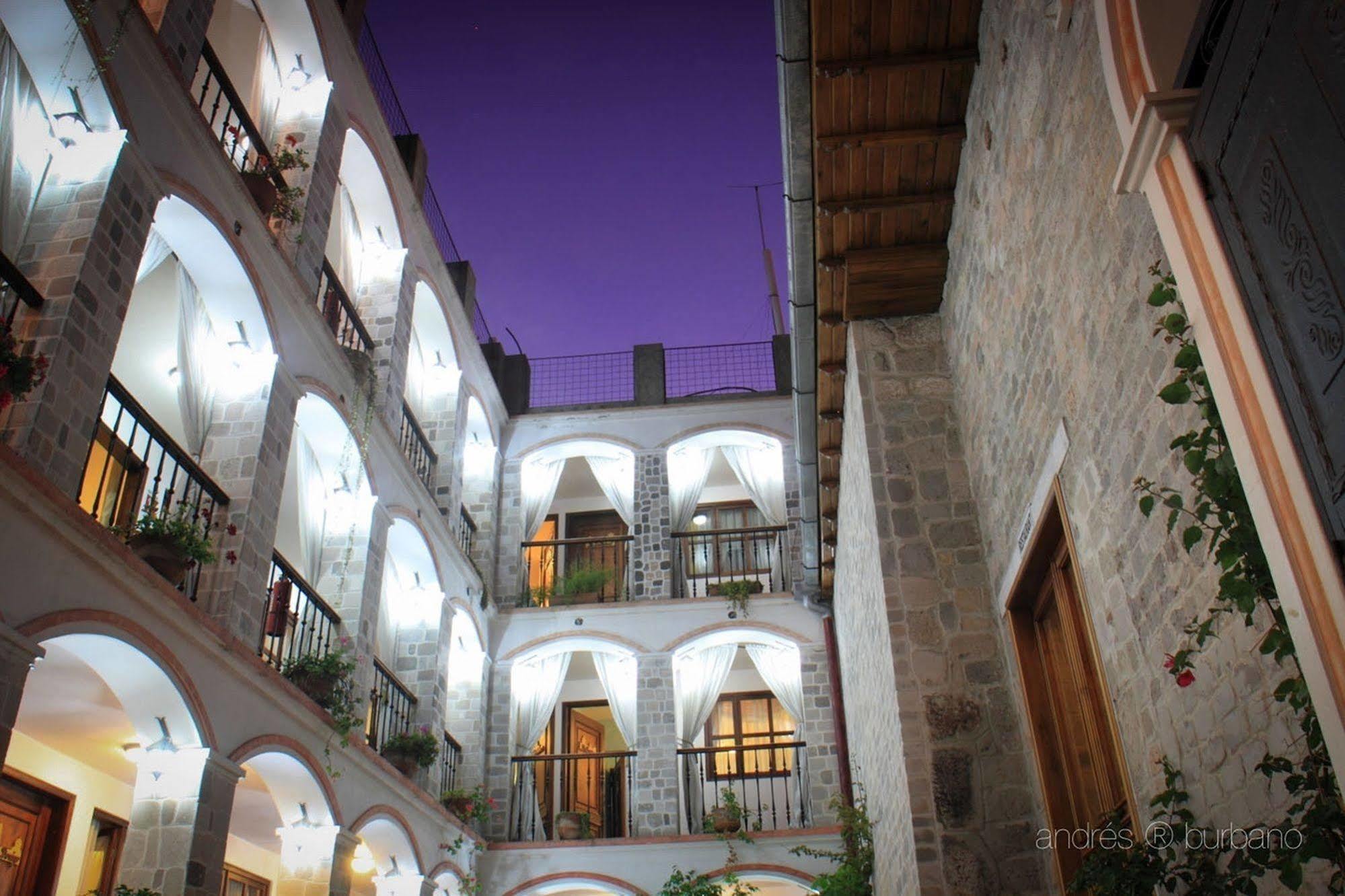 Golden Rest Latacunga Otel Dış mekan fotoğraf